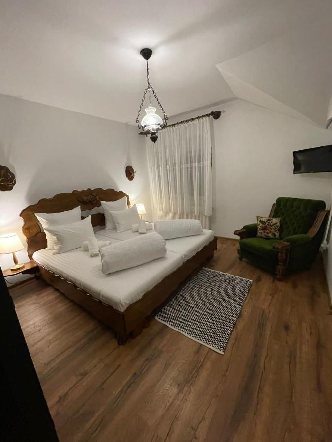 شقة Apartament Yannis ألبا يوليا المظهر الخارجي الصورة