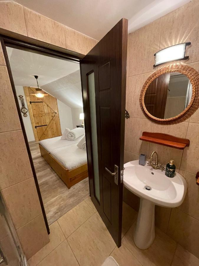 شقة Apartament Yannis ألبا يوليا المظهر الخارجي الصورة