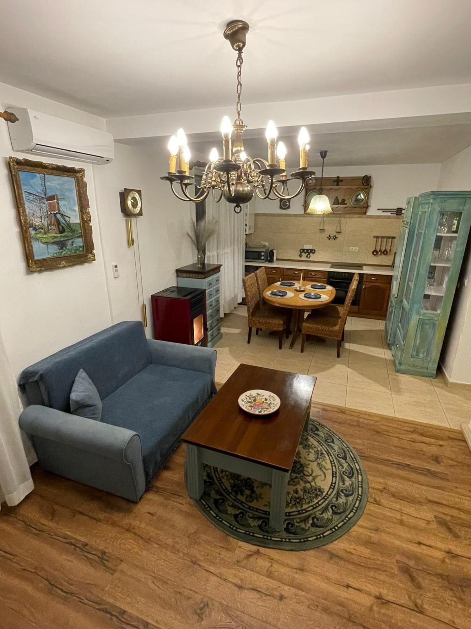 شقة Apartament Yannis ألبا يوليا المظهر الخارجي الصورة